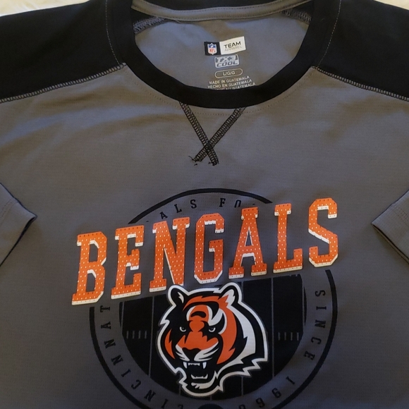 Bengals NFL apparel size Large - Picture 2 of 2